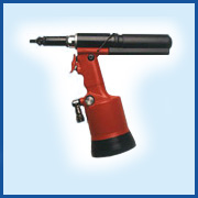 Hand-operated and semi-automatic installation tools